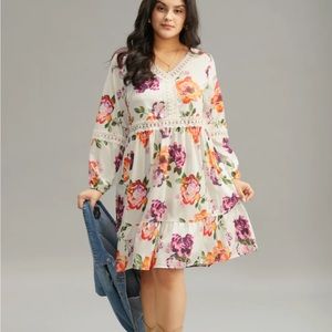 Floral Print V Neck Lace Lantern Sleeve Dress